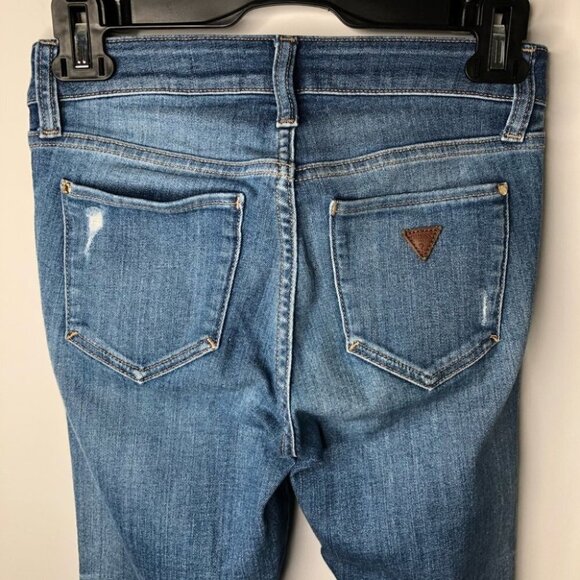 GUESS Distressed Mid-Rise Medium Wash Skinny  Jeans Size 24‎ - Picture 4 of 6